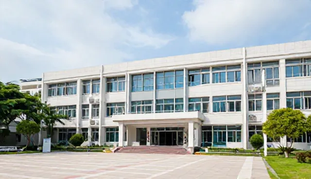 汽车保养服务选型关注点与误区解析